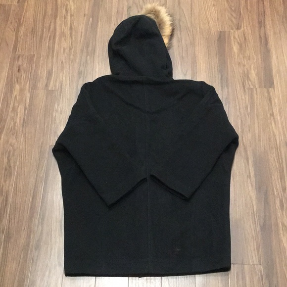 Classic Wool Duffle Coat with Raccoon Fur Hood - Picture 4 of 8